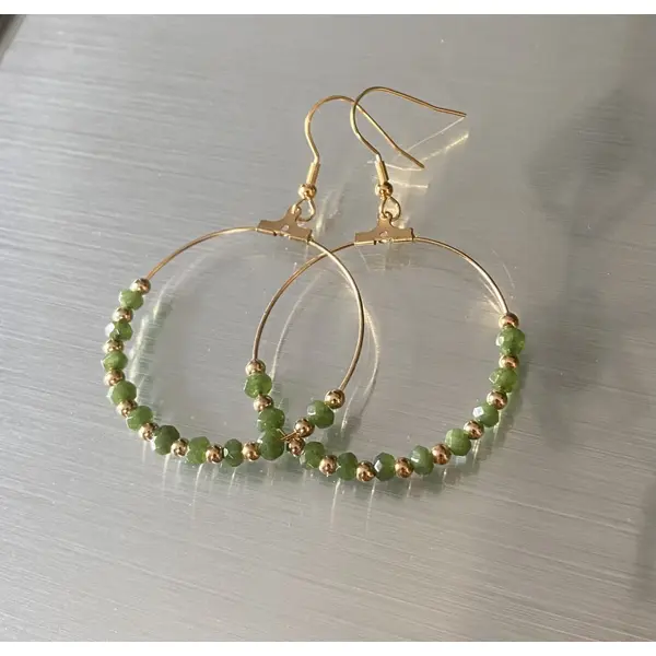 Boucles d'oreilles créoles dorées petites perles aventurine et dorées