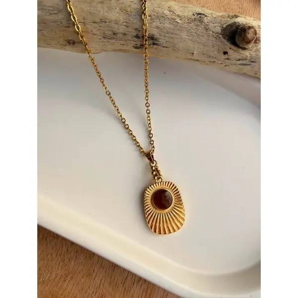 Collier doré en acier inoxydable & résine marron – céleste | collection terre de sienne