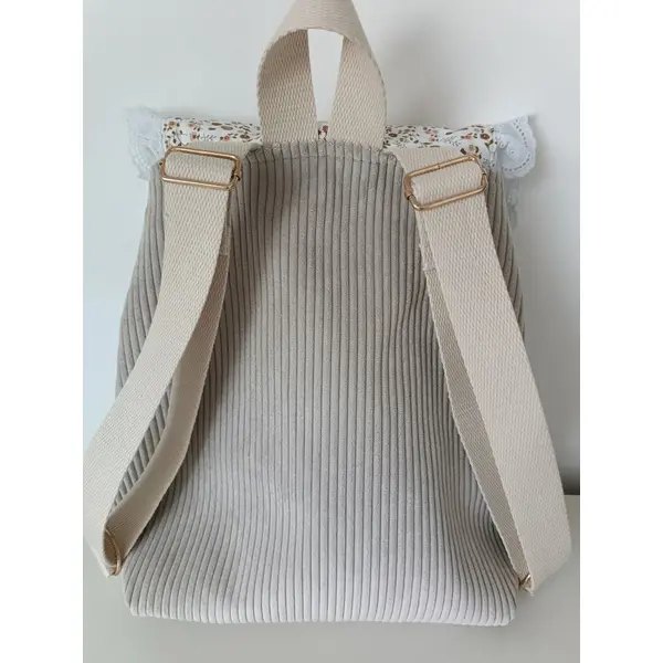 Sac à dos enfant maternelle personnalisé – velours beige & motif floral