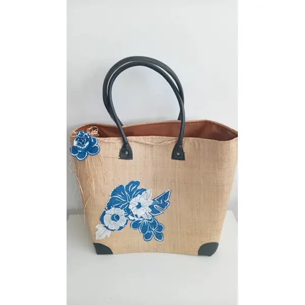 Sac-panier malgache beige avec tissu exotique /dentelle (customisé)