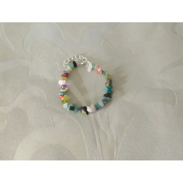 Bracelet en perles en pierres naturelles