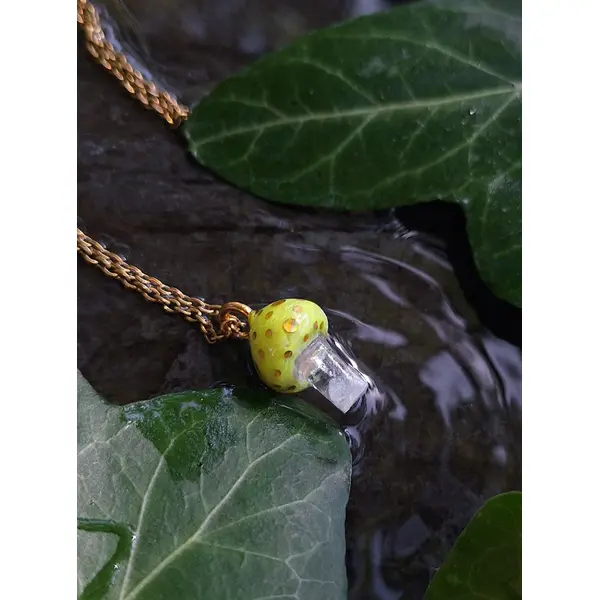 Pendentif champignon fluorescent