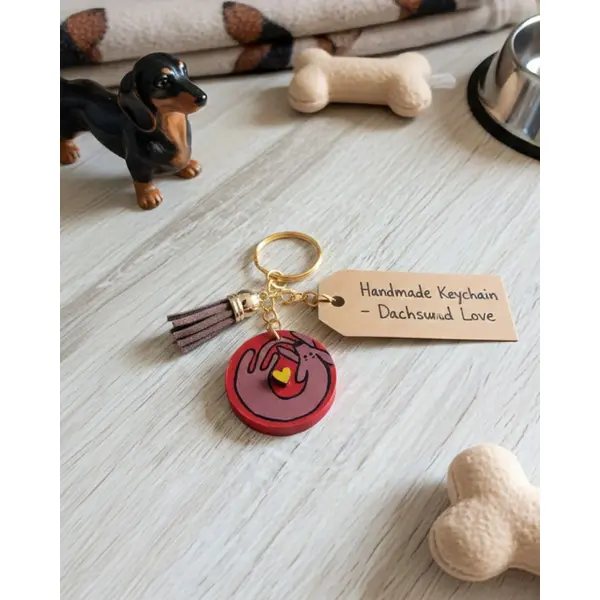 Porte-clés en bois et acier inoxydable doré chien teckel