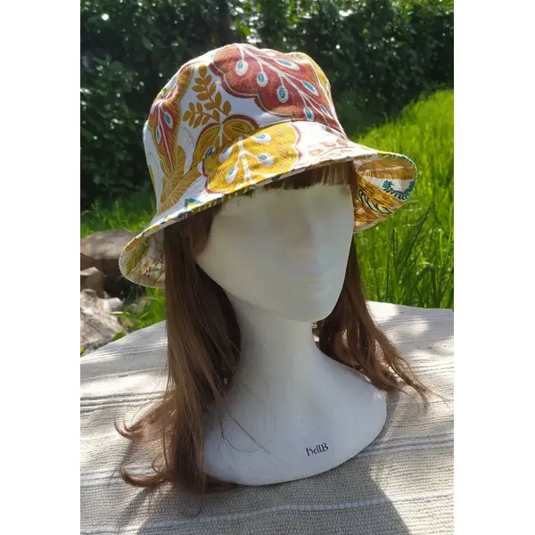 Chapeau bob voynich orange et vert