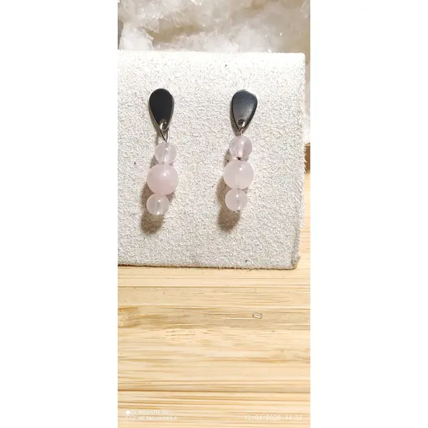 3 paires de boucles d'oreilles et ses pierres naturelles