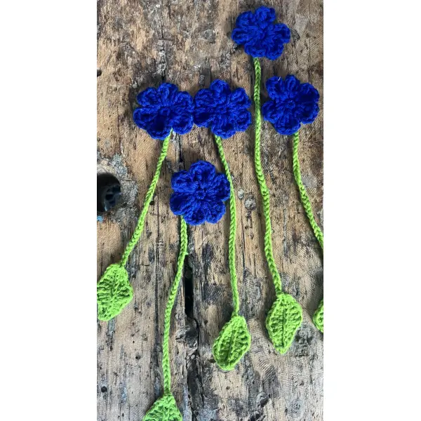 Marque-page fleur au crochet – pour fleurir vos lectures