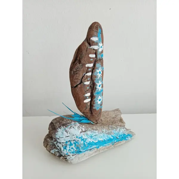 Voilier exotique en bois flotté - hauteur 16 cm