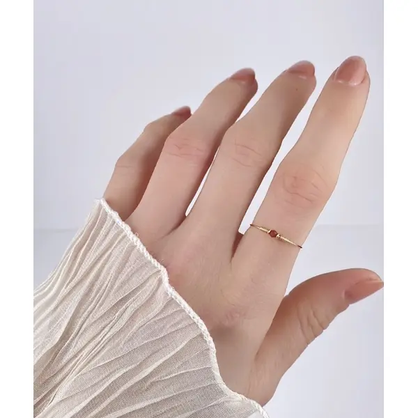 Bague fine en or laminé 14k et jaspe rouge - bague minimaliste en argent 925 ou en or - bijoux faits main
