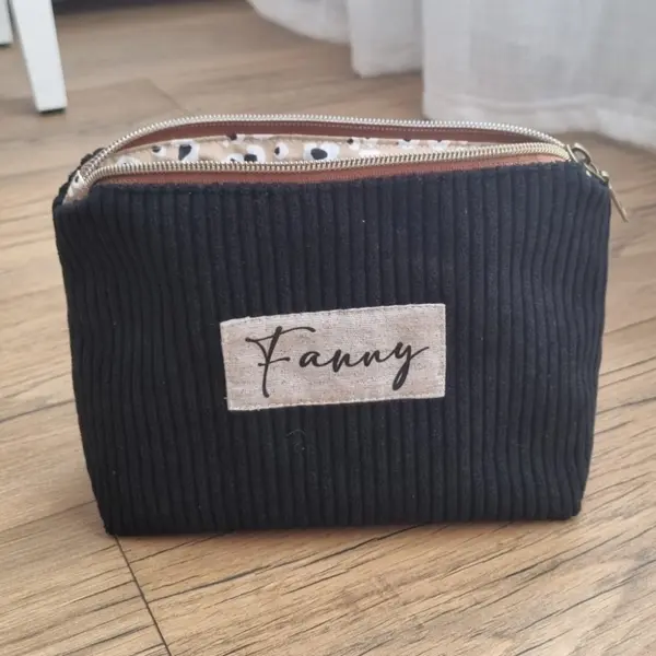 Trousse zippée noire personnalisée en velours côtelé
