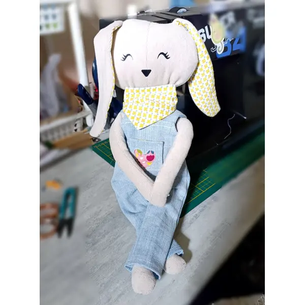 Poupée renée en tissu/ poupée de chiffon lapin