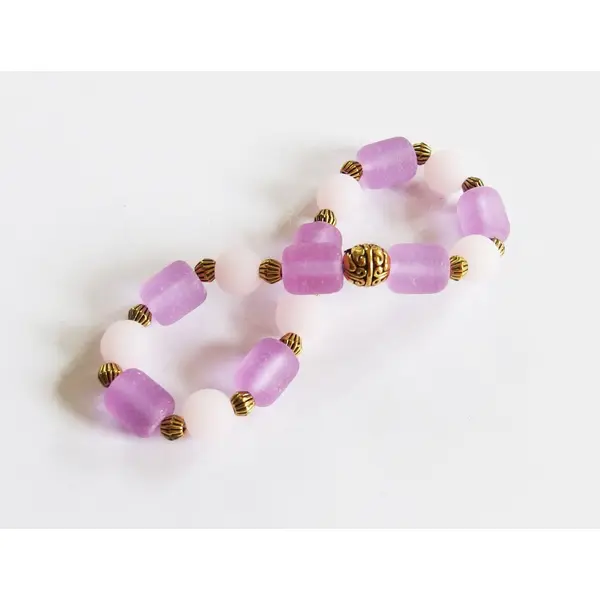 Bracelet boho chic perles verre givré dépoli parme rose