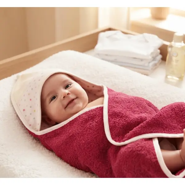 sortie de bain bébé / cape de bain artisanale