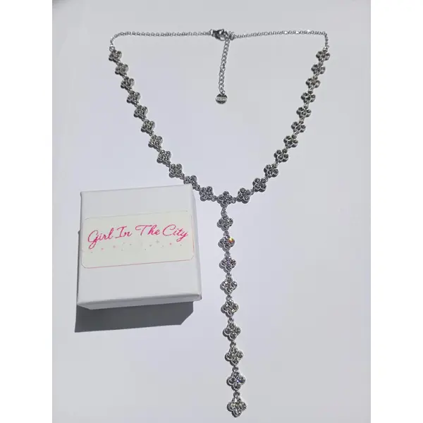 Collier lasso argenté scintillant . collier y acier inoxydable trèfles | bjou femme - idée cadeau