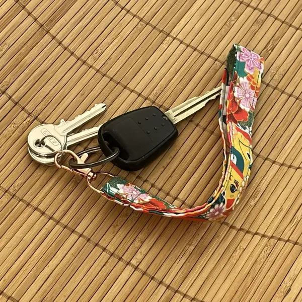 Porte-clés lanière en tissu chat