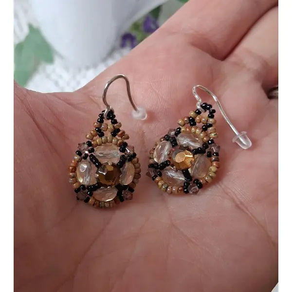 Boucles d'oreilles princesse en perles et cristal fait main