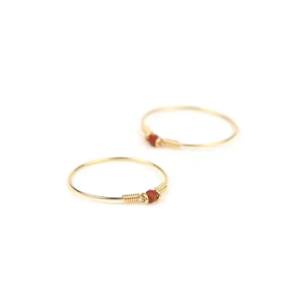 Bague fine en or laminé 14k et jaspe rouge - bague minimaliste en argent 925 ou en or - bijoux faits main