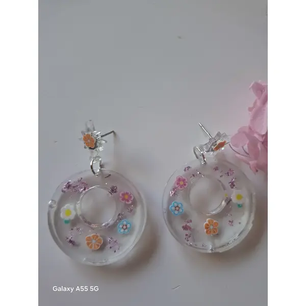Jardin pastel – boucles d’oreilles fleuries et délicates