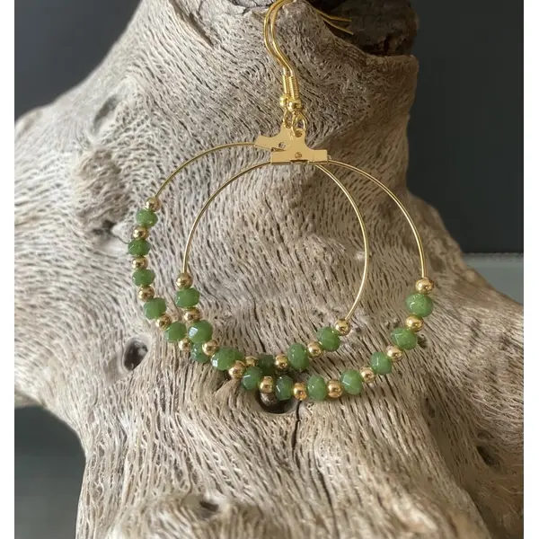 Boucles d'oreilles créoles dorées petites perles aventurine et dorées