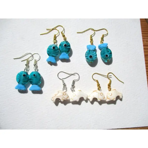 Boucles d'oreille pour oreilles percées dauphin en pierre - personnalisable clips