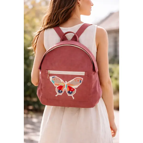 Sac à dos en toile de coton terracotta – papillon brodé – pièce unique