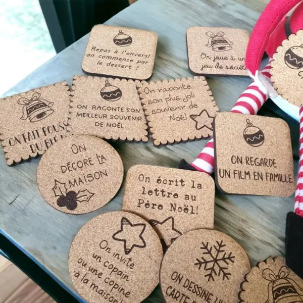 Calendrier de l'avent immatériel du lutin farceur - jetons en liège