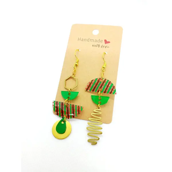 Boucles d'oreilles pendantes asymétriques