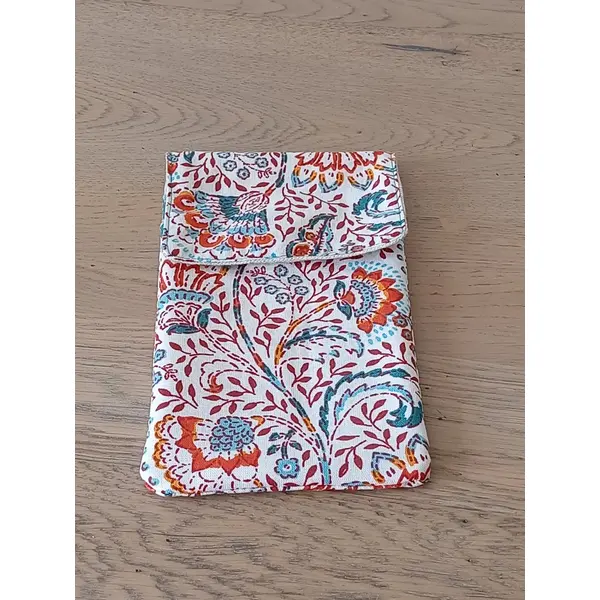 Pochette à crayons aimantées.