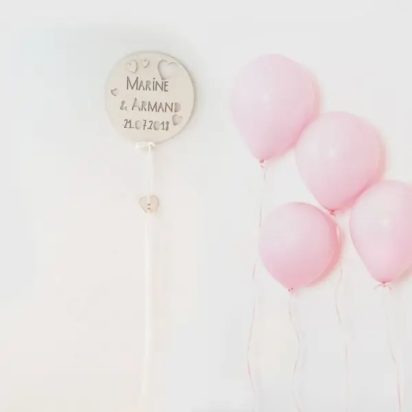 Ballon en bois personnalisé amoureux