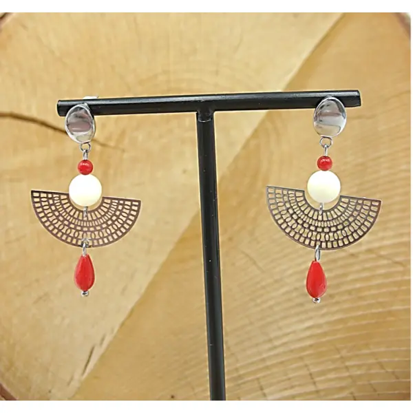 Boucles d'oreilles nacre blanche et corail