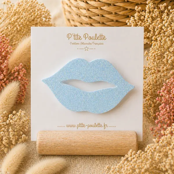 Broche lèvres pailletées – bijou fantaisie chic fait main – accessoire mode femme – création artisanale française