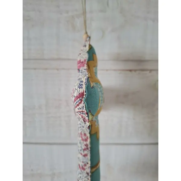 Croix en tissu (liberty rose et turquoise)