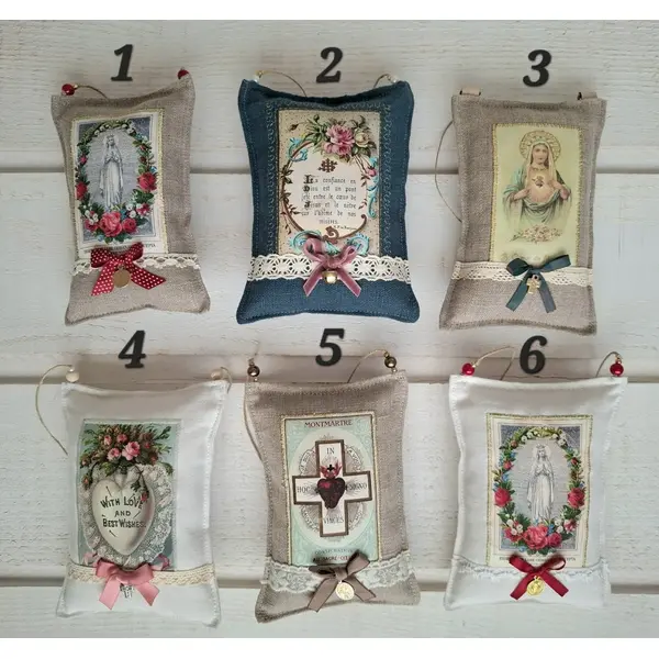 Coussin de porte ex voto vierge (n°1)