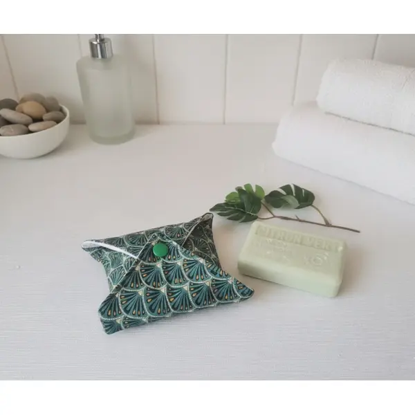 Pochette à savon tissus imprimé et doublée nid d'abeilles