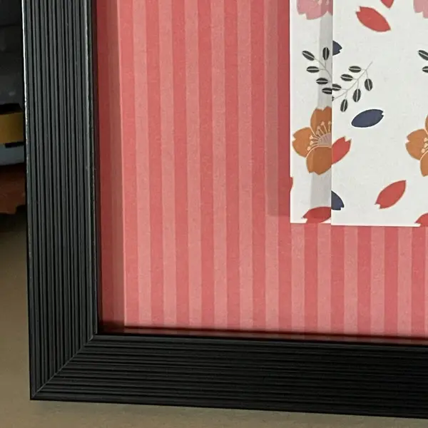 Cadre déco origami kimono fleurs roses
