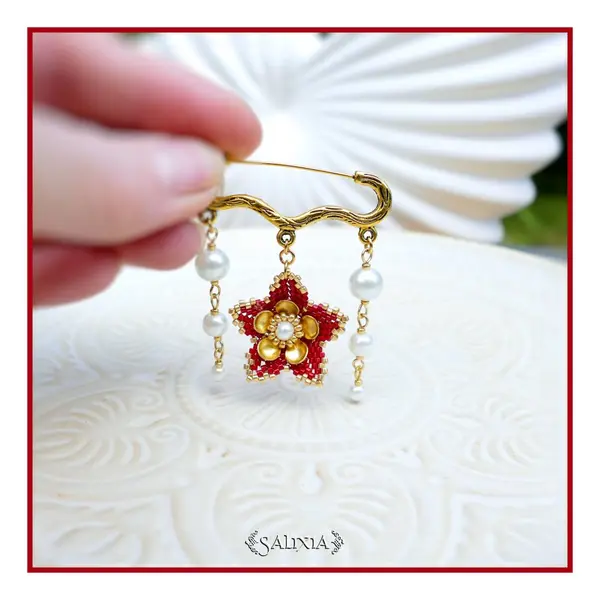 Broche fleur tissée perles japonaises rouges perles nacrées blanches (#br19)