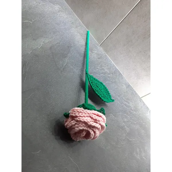Rose crochetée en coton oeko-tex – fleur éternelle faite main – plusieurs coloris au choix