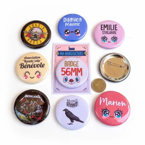 Badge personnalisable aide soignante, infirmière ou autre en 56mm