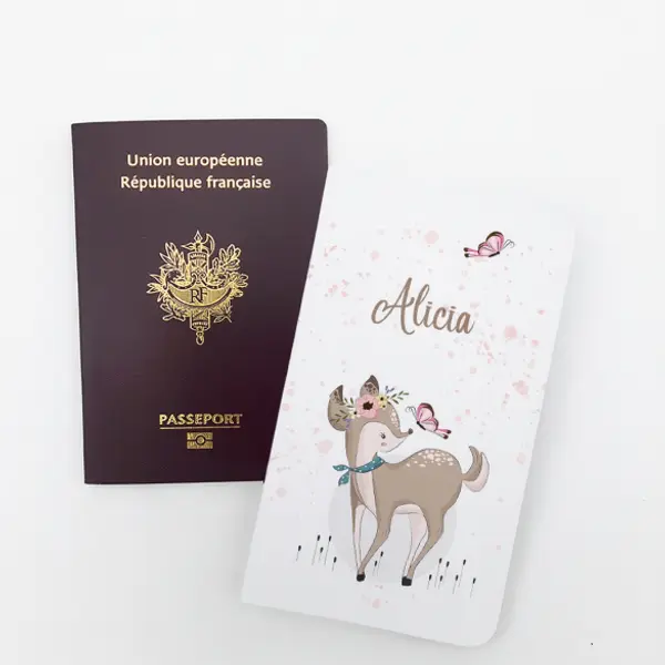 Protège passeport personnalisable Daim