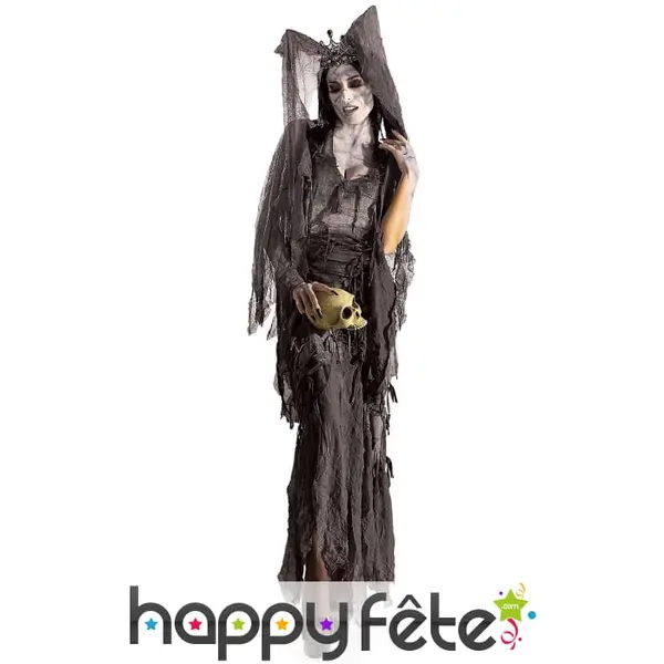 Déguisement de femme fantôme, déchiré et abimé