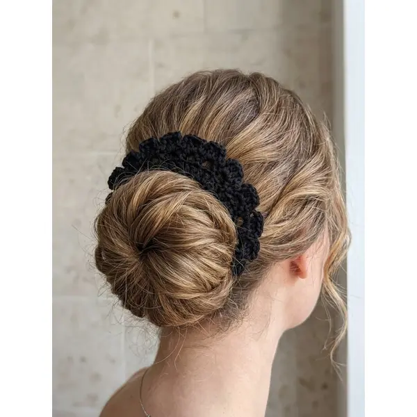 Chouchou au crochet effet dentelle vintage