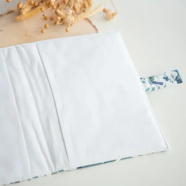 Protège carnet de santé personnalisé wood