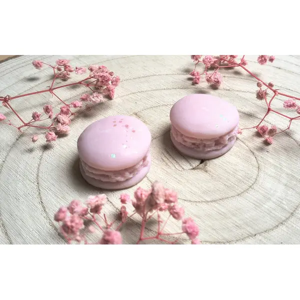 Macarons fondants parfumés fraise tagada