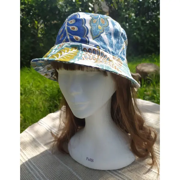 Chapeau bob voynich bleu