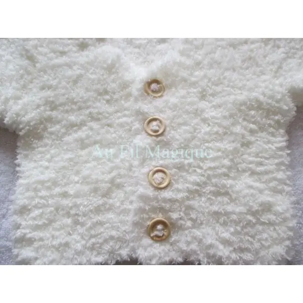 Gilet fil peluche tricot couleur blanc cassé taille 3 mois