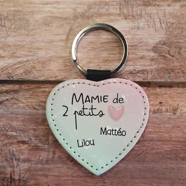 Porte clés simili cuir Petits Coeurs Mamie