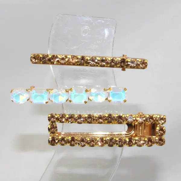 Trio de barrettes à strass – l’art de l’accumulation étincelante