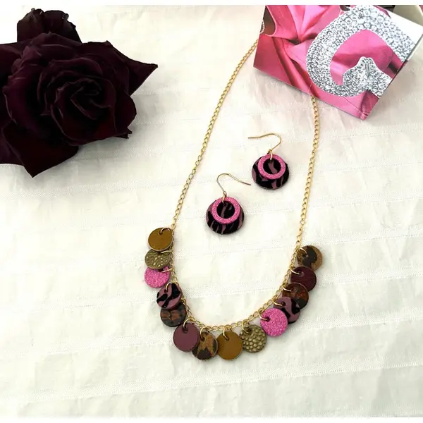 Collier pastilles de cuir - doré x rose