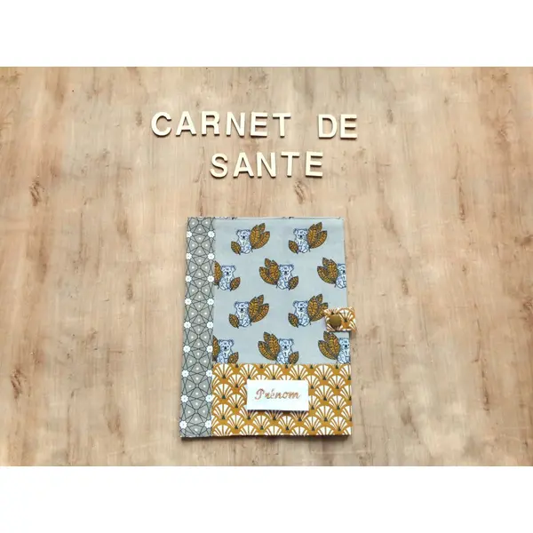 Protège carnet de santé, cadeau naissance anniversaire, koalas eventails asiatiques, prénom enfant bébé brodé