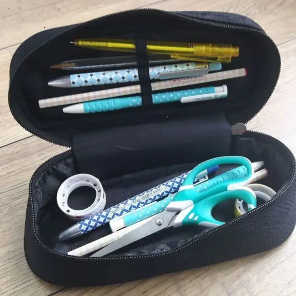 Trousse à crayons personnalisable, Alice aux pays des merveilles