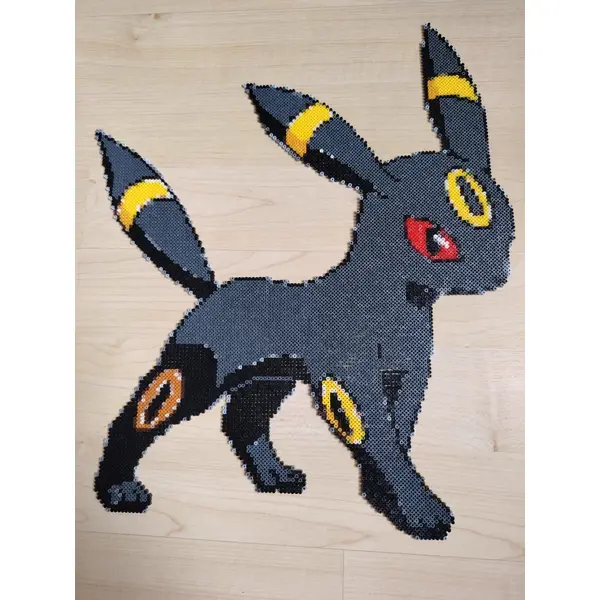 Grande création en perles à repasser – personnage manga – décoration murale – fait main